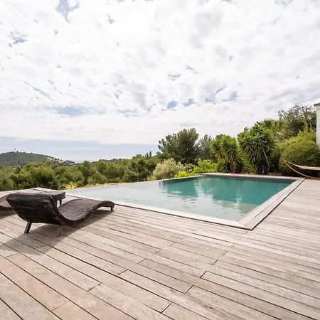 Villa Vue Et Pinede