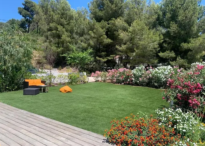 Villa Vue Et Pinede Bandol